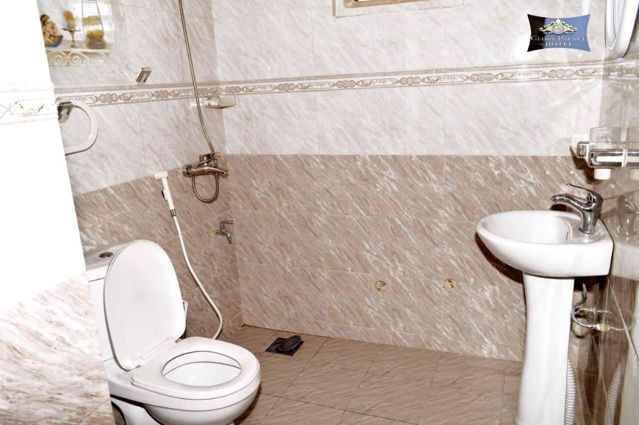 Glory Palace Hotel Котону Екстериор снимка