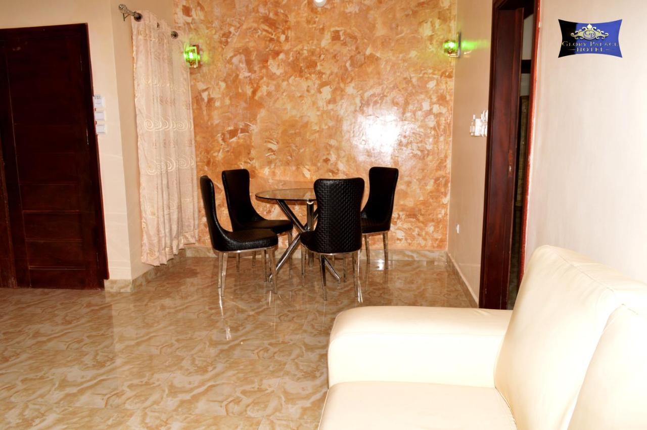 Glory Palace Hotel Котону Екстериор снимка