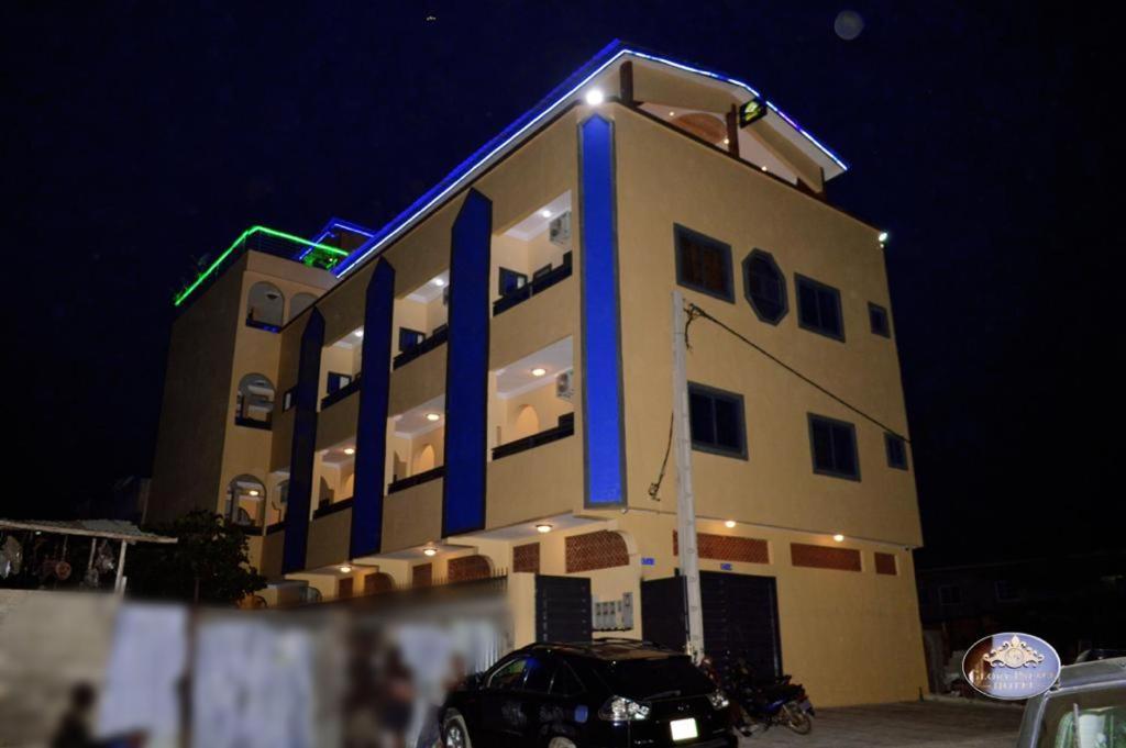 Glory Palace Hotel Котону Екстериор снимка