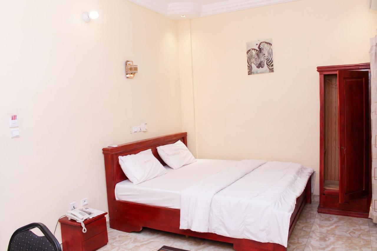 Glory Palace Hotel Котону Екстериор снимка